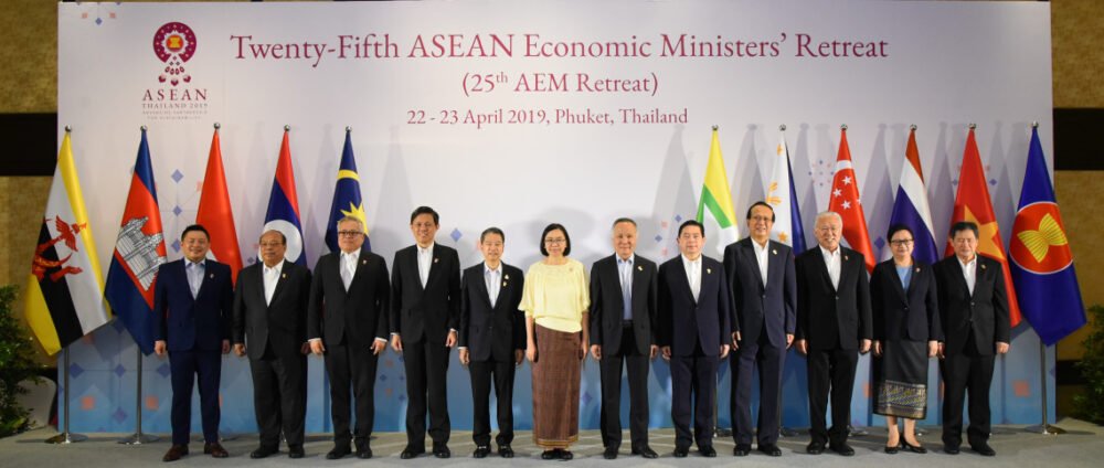 Vai trò của Việt Nam trong việc tạo điều kiện thương mại ASEAN